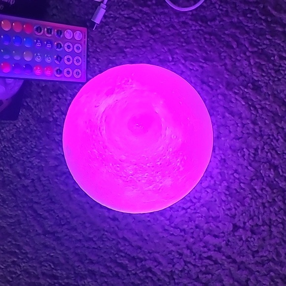 Moon Lamp 16 Colors LED Night Light 3D Printing Moon W/ Stand Remote Moon Lamp 1 - Picture 8 of 15